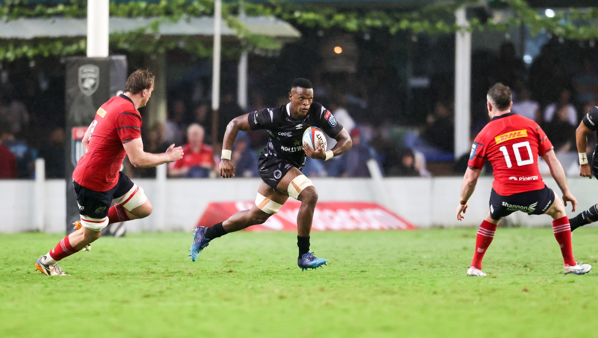 VRK: Phepsi Buthelezi speel ’n barshou, Sharks wen ietwat slordige stryd teen Cardiff