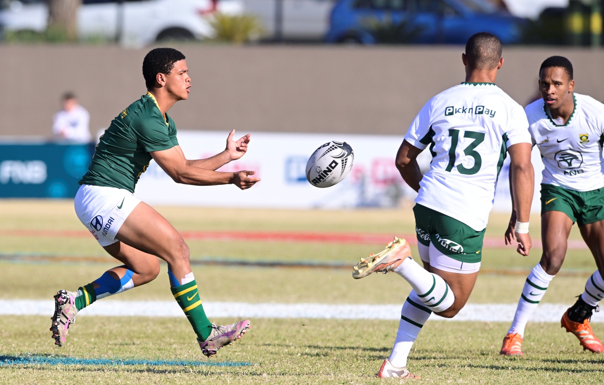 Jadrian Afrikaner in aksie op die rugbyveld.