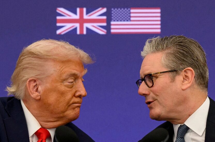 Die Britse eerste minister, Keir Starmer, het gesê hy sal nie voor Donald Trump se dreigemente swig nie.
