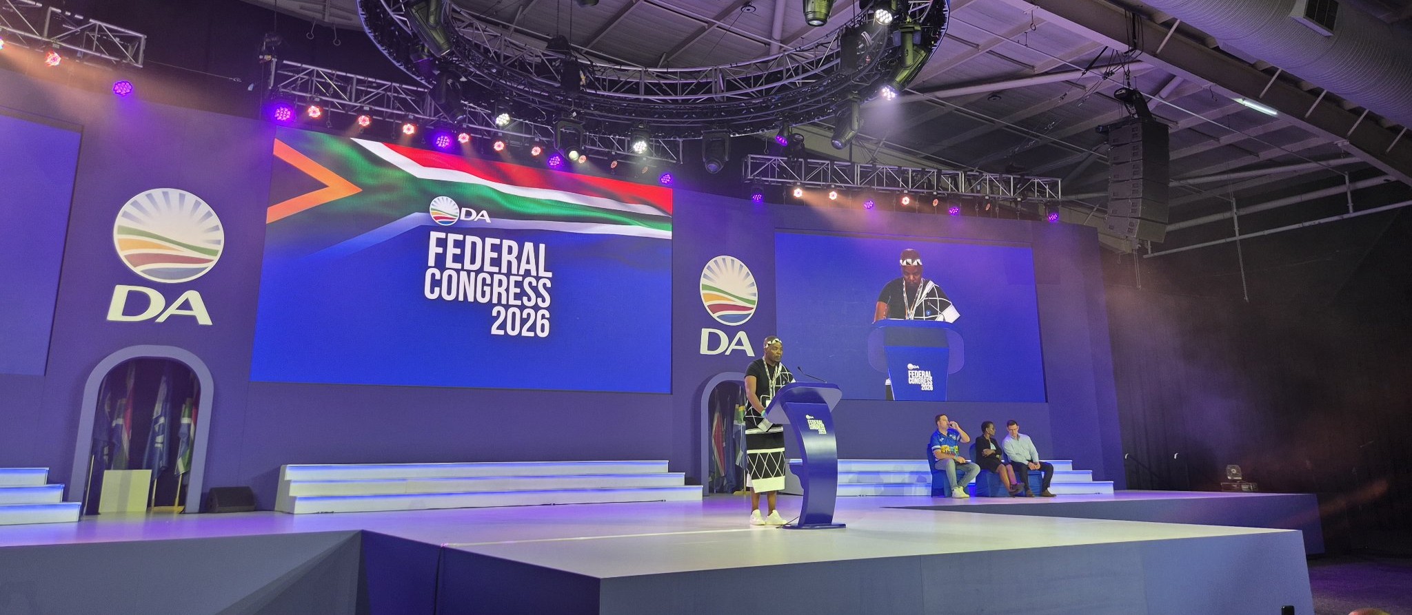 Sibusiso Dyonase, koukusleier in Sedibeng, lewer sy toespraak by die DA se federale kongres.