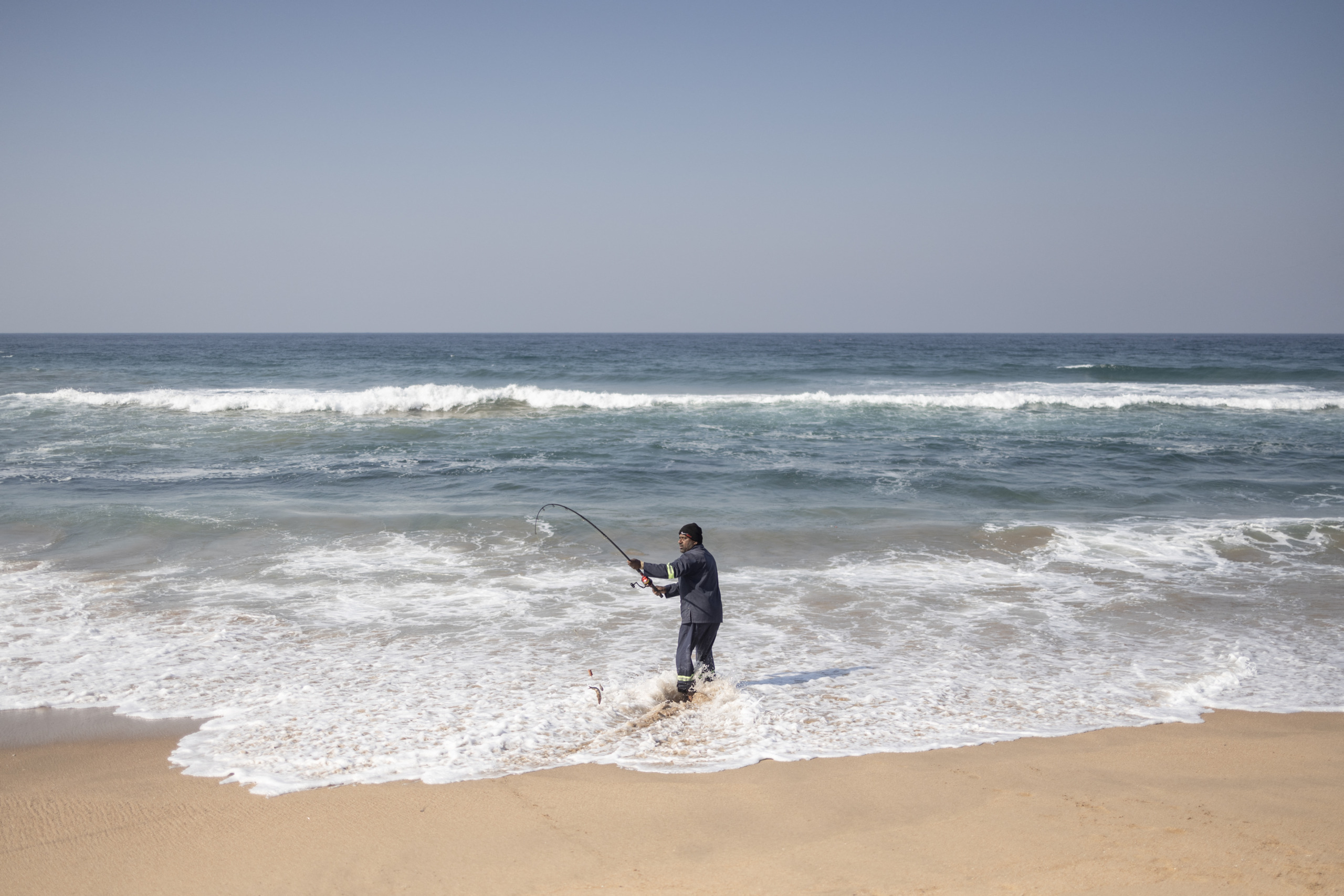 Die weerdiens het ’n geelvlak 1-weerwaarskuwing vir kusgebiede in KwaZulu-Natal uitgereik. Foto: AFP