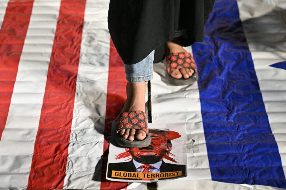 Daar is reeds krake wat in Iran en die VSA se skietstilstand van twee weke wys.