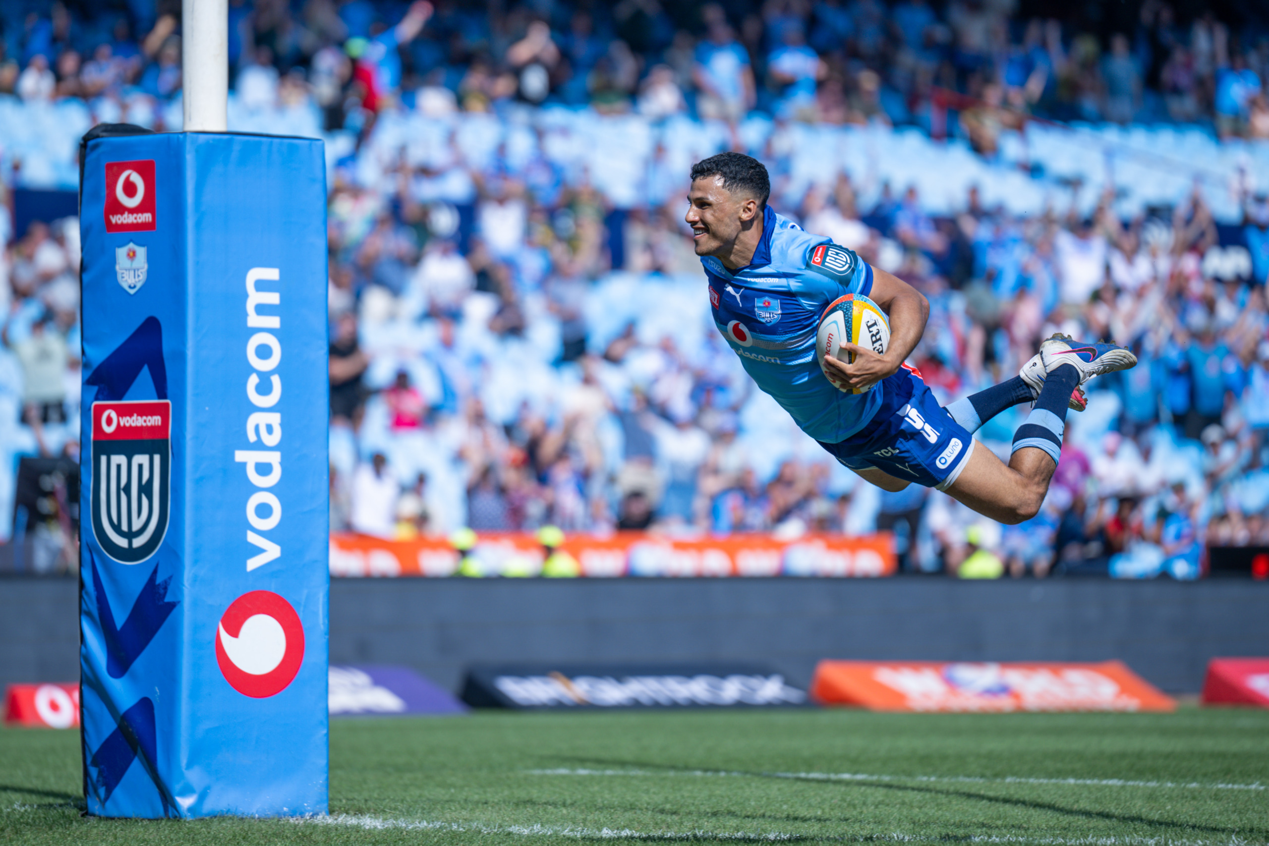 Embrose Papier, skrumskakel van die Bulls.