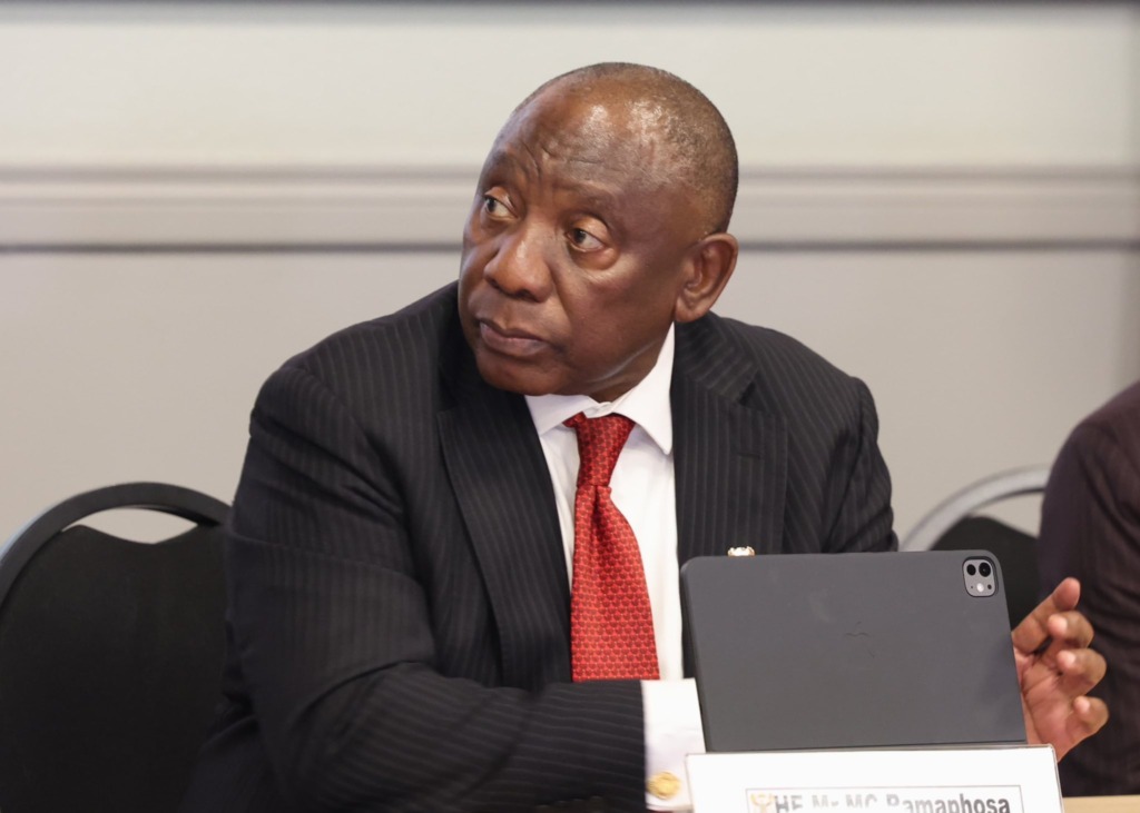 Ramaphosa sê die land se agt metros verloor gesamentlik gemiddeld 34% van alle water wat aangekoop word voordat dit gefaktureer  kan word.
