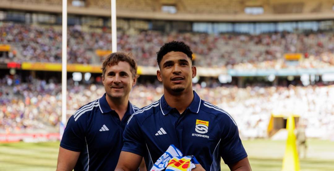 Stormers se uitvoerende hoof, Johan Le Roux, en losskakel Sacha Feinberg-Mngomezulu.
