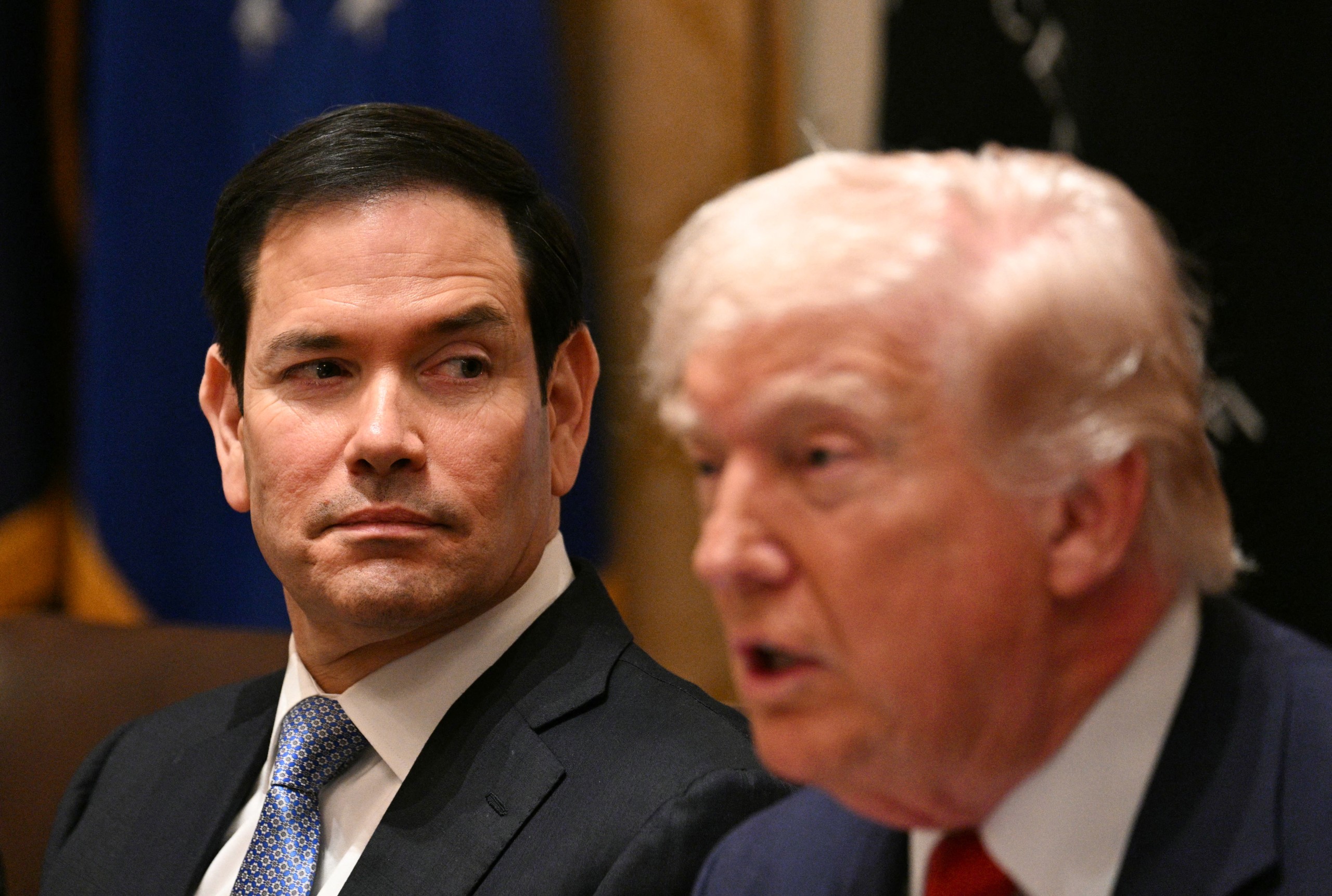 Trump beweeg oor Gasa, Netanyahu wik en weeg nog