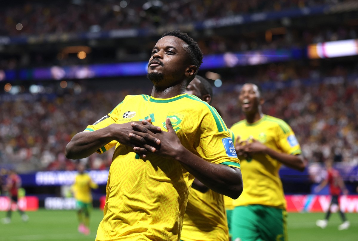 Bafana Bafana se Teboho Mokoena.