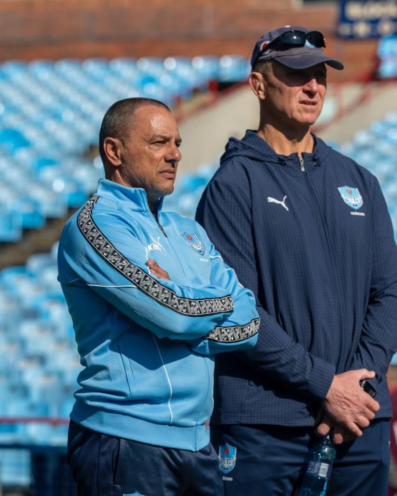 Cilliers en Bulls-breier, Johan Ackermann.