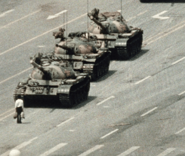 Vrye spraak in China verdere knou toegedien met arres van Tiananmen-aktiviste ná 37 jaar
