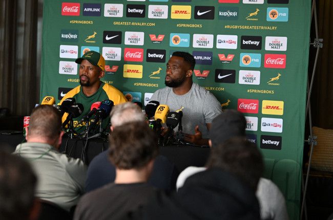 Mzwandile Stick en Siya Kolisi sê die Springbokke verstaan die belangrikheid daarvan om in Soweto te speel. Foto: Gallo Images
